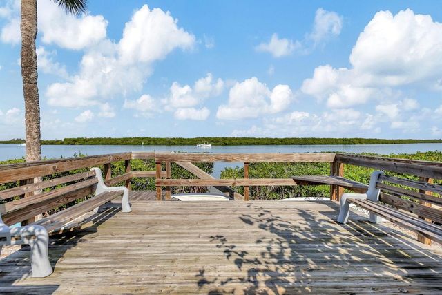 2404 Harbour Cove Drive, Hutchinson Island, FL 34949