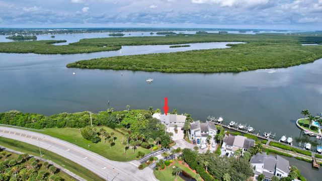 2404 Harbour Cove Drive, Hutchinson Island, FL 34949