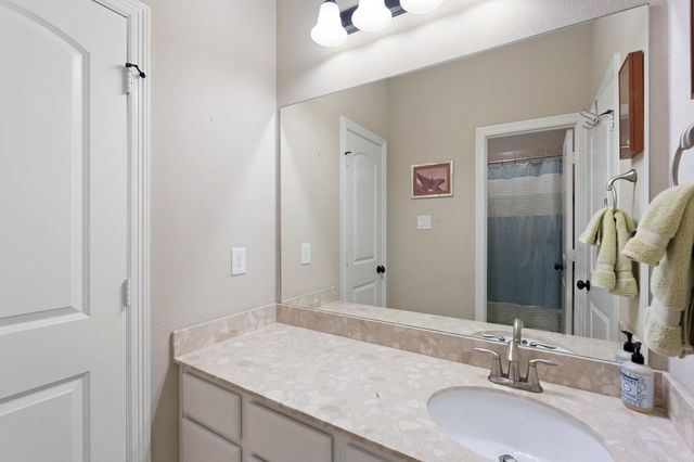 5131 Rowley Falls Lane, Sugar Land, TX 77479