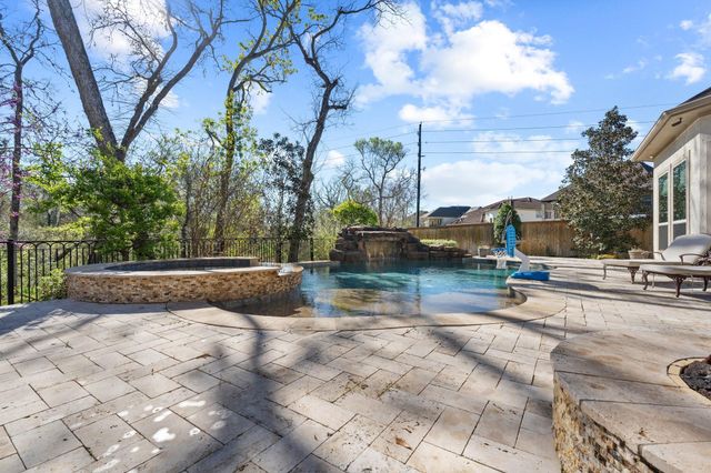 5131 Rowley Falls Lane, Sugar Land, TX 77479
