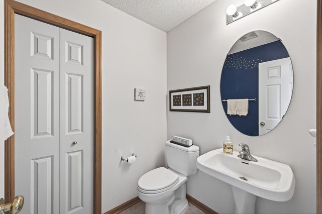 6597 Linwood Drive NE, Albertville, MN 55301