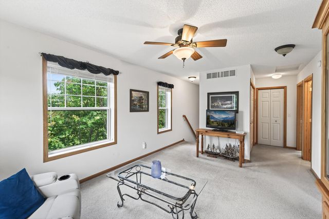 6597 Linwood Drive NE, Albertville, MN 55301