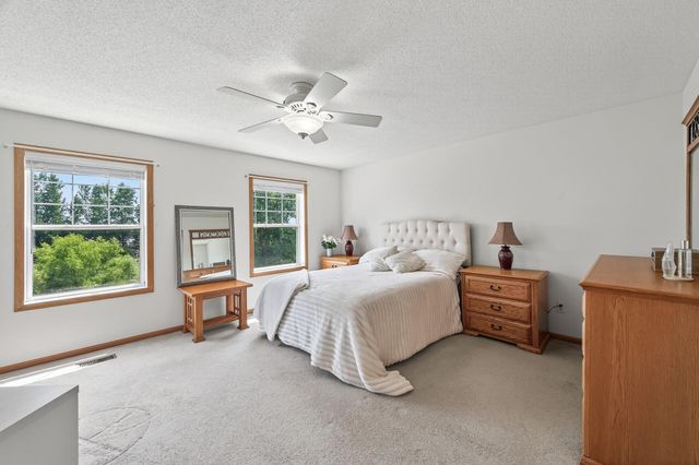 6597 Linwood Drive NE, Albertville, MN 55301