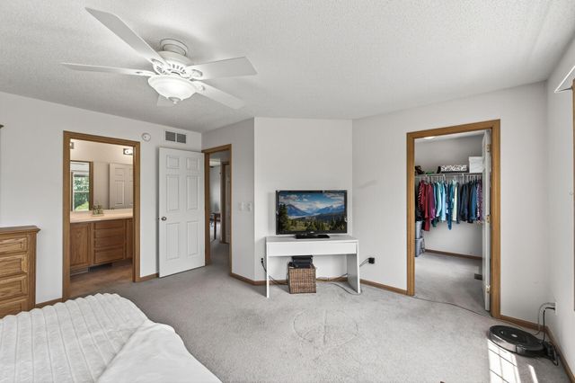 6597 Linwood Drive NE, Albertville, MN 55301