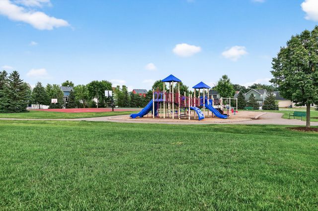 6597 Linwood Drive NE, Albertville, MN 55301