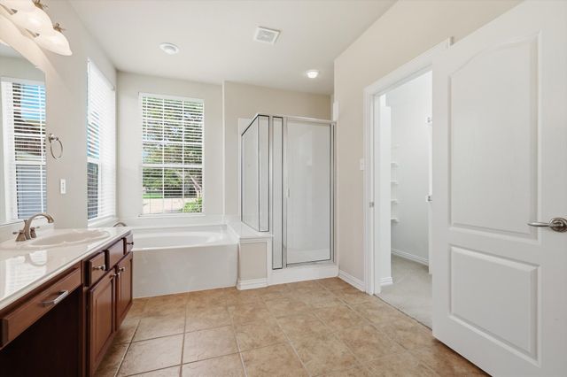 1131 Durango Circle, Shady Shores, TX 76208
