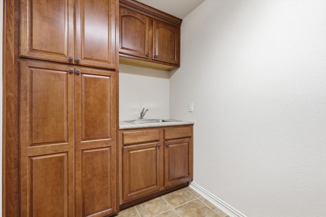 1131 Durango Circle, Shady Shores, TX 76208