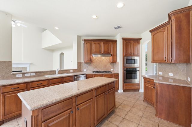1131 Durango Circle, Shady Shores, TX 76208