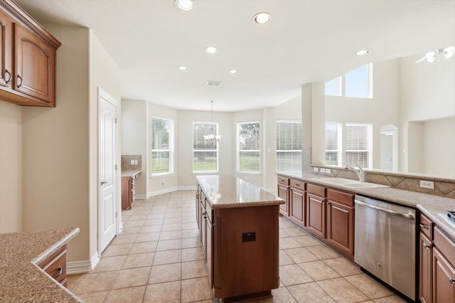 1131 Durango Circle, Shady Shores, TX 76208