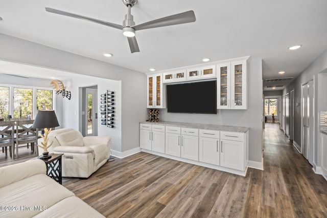 114 SW 14th Street, Oak Island, NC 28465