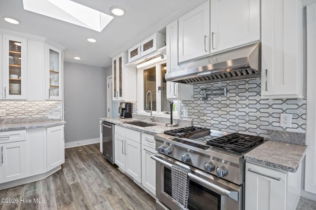 114 SW 14th Street, Oak Island, NC 28465