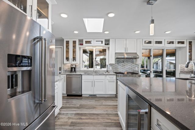 114 SW 14th Street, Oak Island, NC 28465