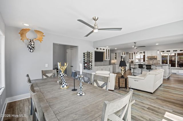 114 SW 14th Street, Oak Island, NC 28465