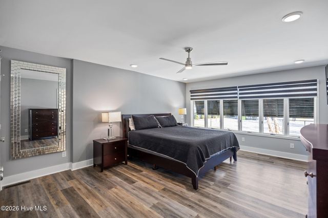 114 SW 14th Street, Oak Island, NC 28465