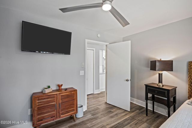 114 SW 14th Street, Oak Island, NC 28465