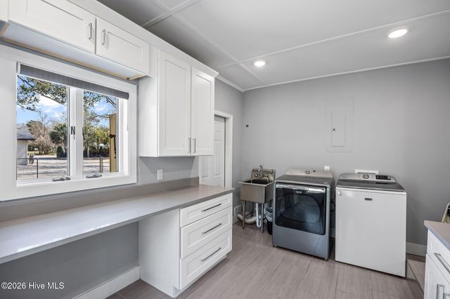 114 SW 14th Street, Oak Island, NC 28465