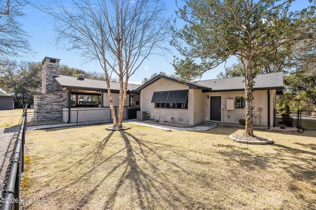 114 SW 14th Street, Oak Island, NC 28465