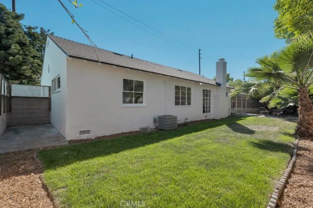 16125 Haynes Street, Van Nuys, CA 91406