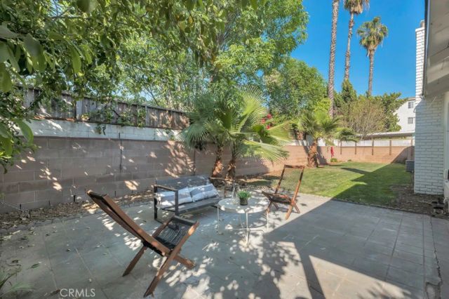 16125 Haynes Street, Van Nuys, CA 91406