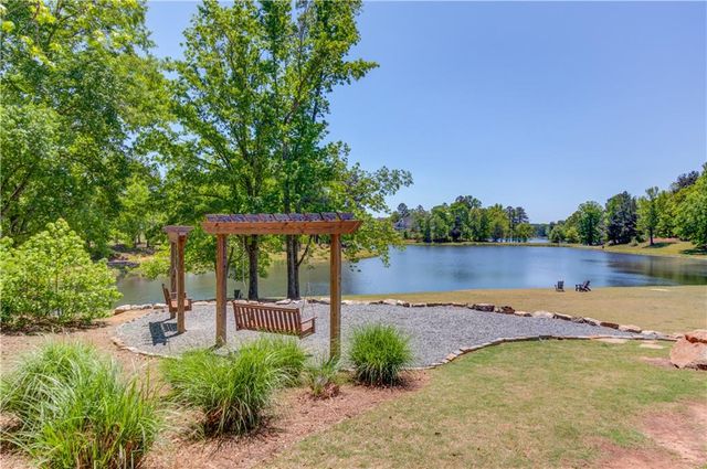 81 Mead Court, Hoschton, GA 30548