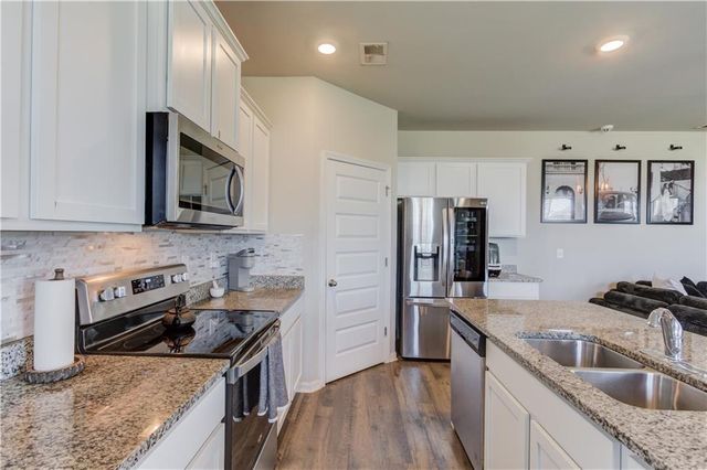 81 Mead Court, Hoschton, GA 30548