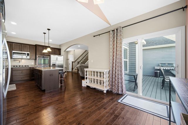 853 E Shakespeare Drive, Valparaiso, IN 46383