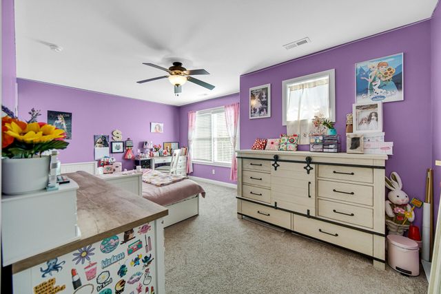 853 E Shakespeare Drive, Valparaiso, IN 46383
