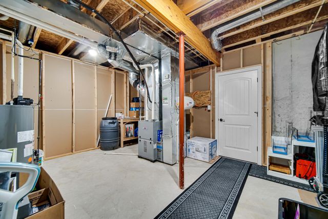 853 E Shakespeare Drive, Valparaiso, IN 46383