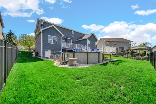 853 E Shakespeare Drive, Valparaiso, IN 46383