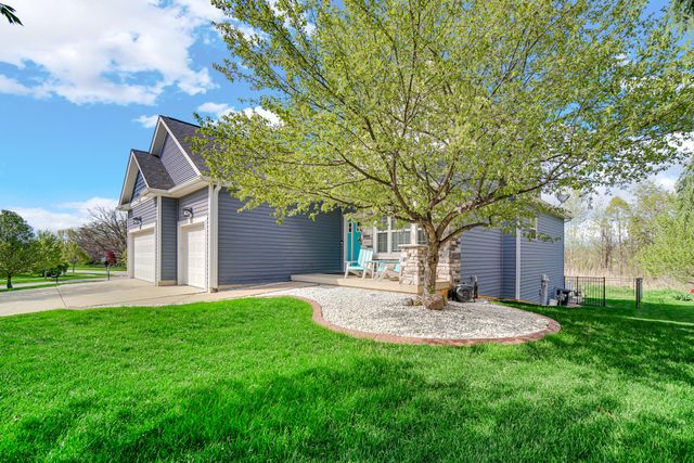 853 E Shakespeare Drive, Valparaiso, IN 46383