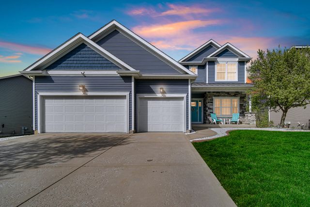853 E Shakespeare Drive, Valparaiso, IN 46383
