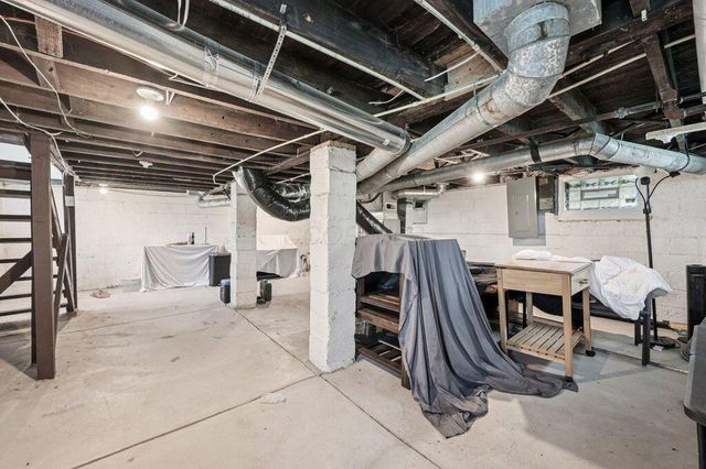 1025 HOWARD ST, Columbus, OH 43201