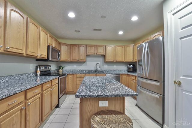 8002 Pinnacle Point Drive, West Chester, OH 45069