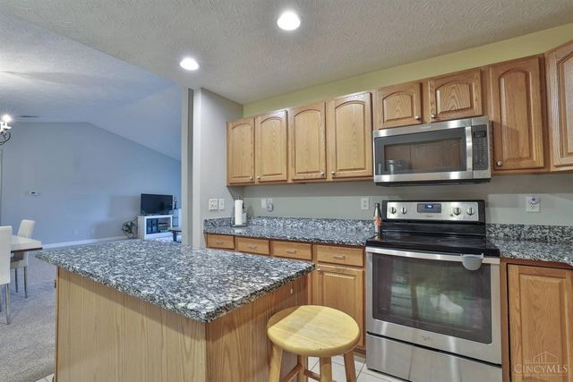 8002 Pinnacle Point Drive, West Chester, OH 45069