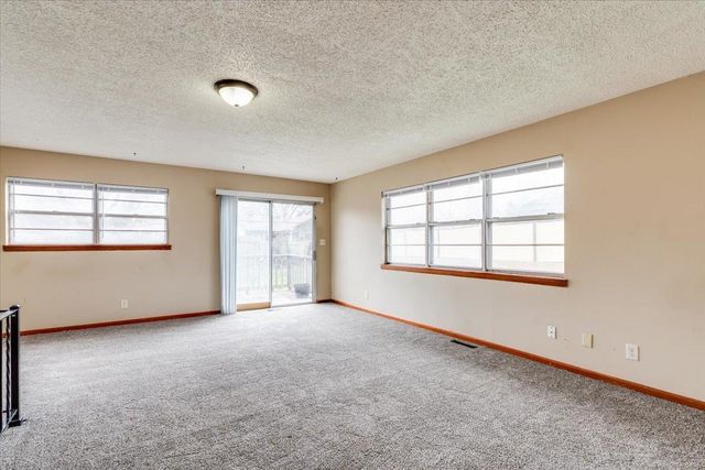 1411 E Ashford Dr., Park City, KS 67219