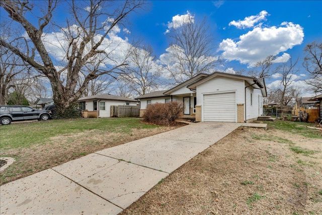 1411 E Ashford Dr., Park City, KS 67219