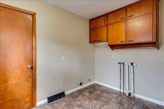 1411 E Ashford Dr., Park City, KS 67219