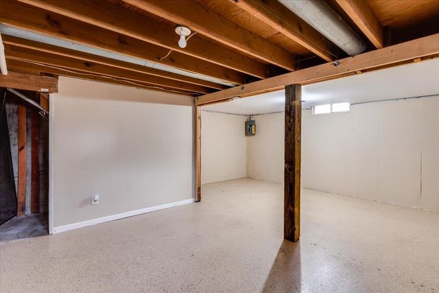 1411 E Ashford Dr., Park City, KS 67219