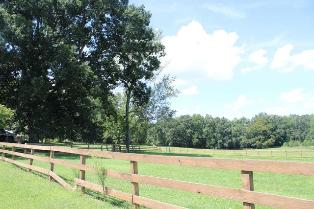 675 Old Mill Road, Campobello, SC 29322