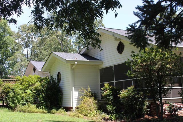 675 Old Mill Road, Campobello, SC 29322