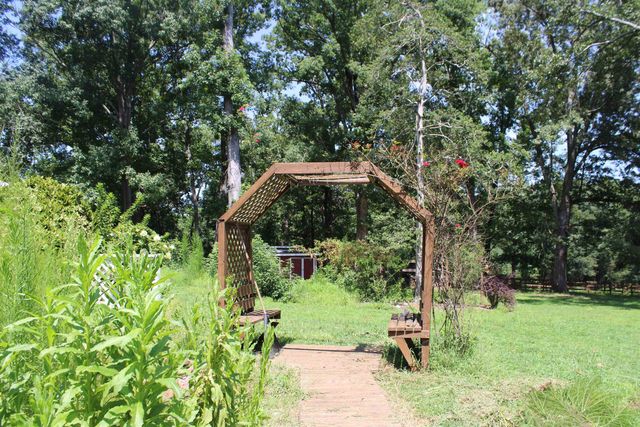 675 Old Mill Road, Campobello, SC 29322