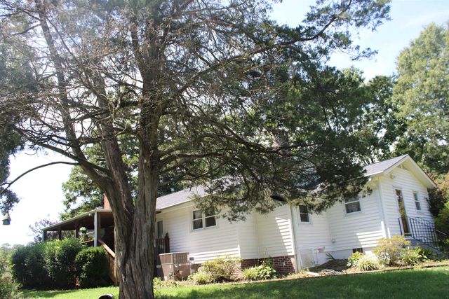 675 Old Mill Road, Campobello, SC 29322