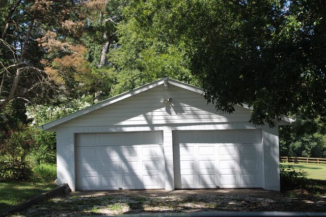 675 Old Mill Road, Campobello, SC 29322