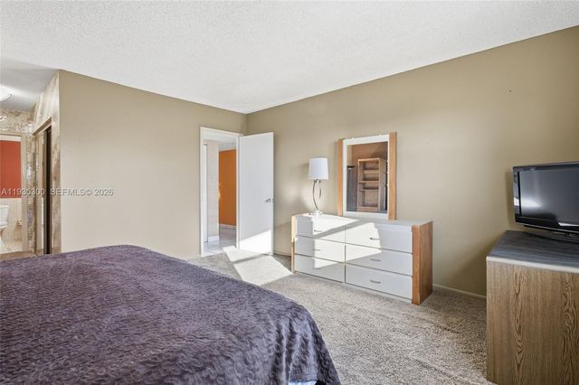 2061 NW 47th Terrace 402, Lauderhill, FL 33313