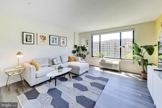 2501 CALVERT ST NW #711, Washington, DC 20008