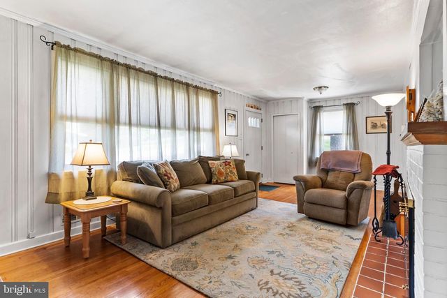1107 ENTERLINE RD, Harrisburg, PA 17110