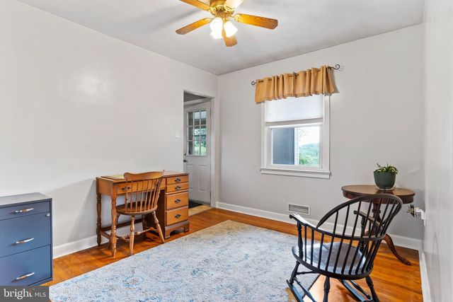 1107 ENTERLINE RD, Harrisburg, PA 17110