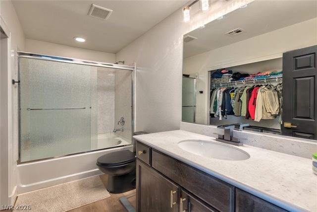 9758 Hawk Crest Street, Las Vegas, NV 89141