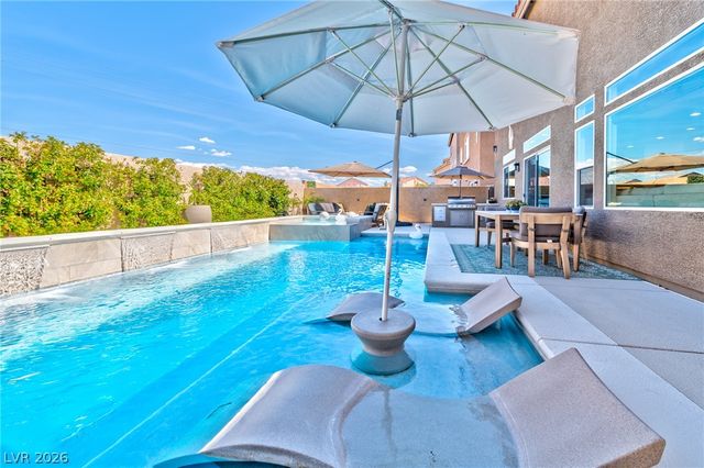 9758 Hawk Crest Street, Las Vegas, NV 89141
