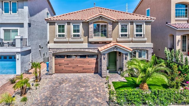 9758 Hawk Crest Street, Las Vegas, NV 89141